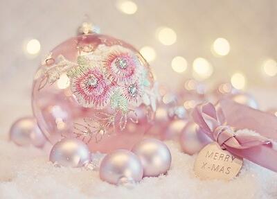 Ornaments 53e8d1434f 640